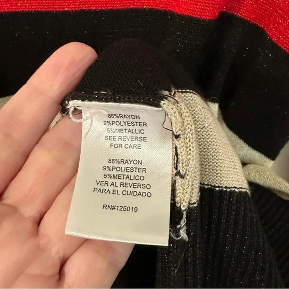 Joseph A Women's Black, Red, Gold, Striped Long Sleeve Turtle Neck Size XL GUC - Picture 7 of 9